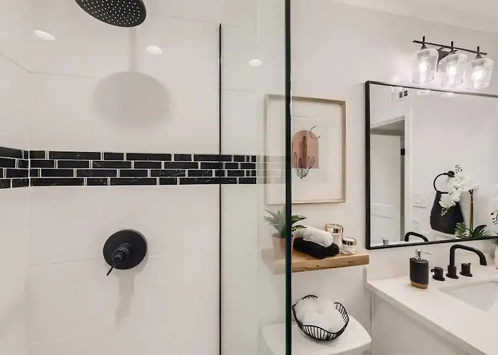 Luxury In Old Town Wpool Scottsdale