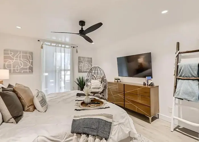 Luxury In Old Town Wpool
