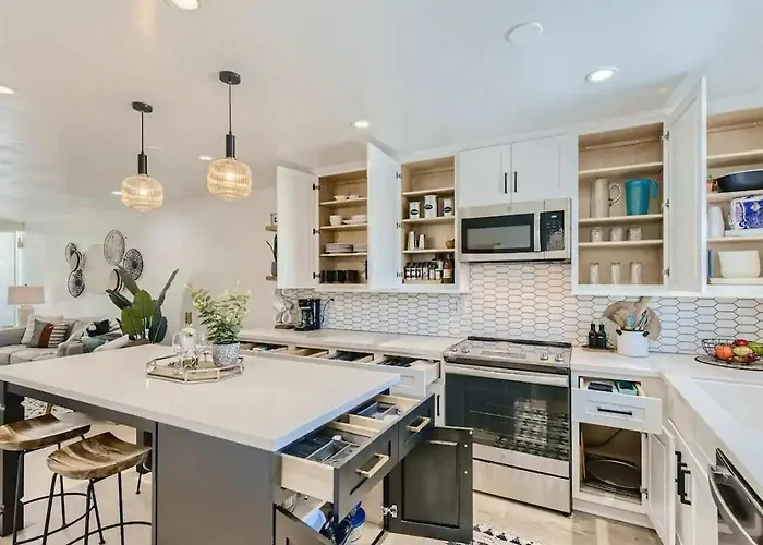 Luxury In Old Town Wpool